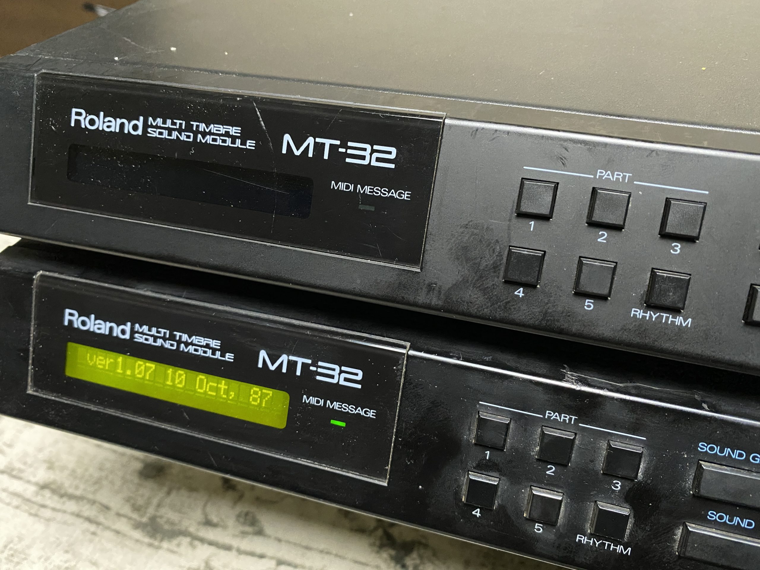 Roland　MT-32　音源モジュール 希少品】Roland MT-32 後期型 LA音源モジュール 通電確認済